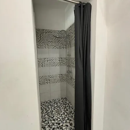 L' Ancora 산타 마리아 알 바뇨